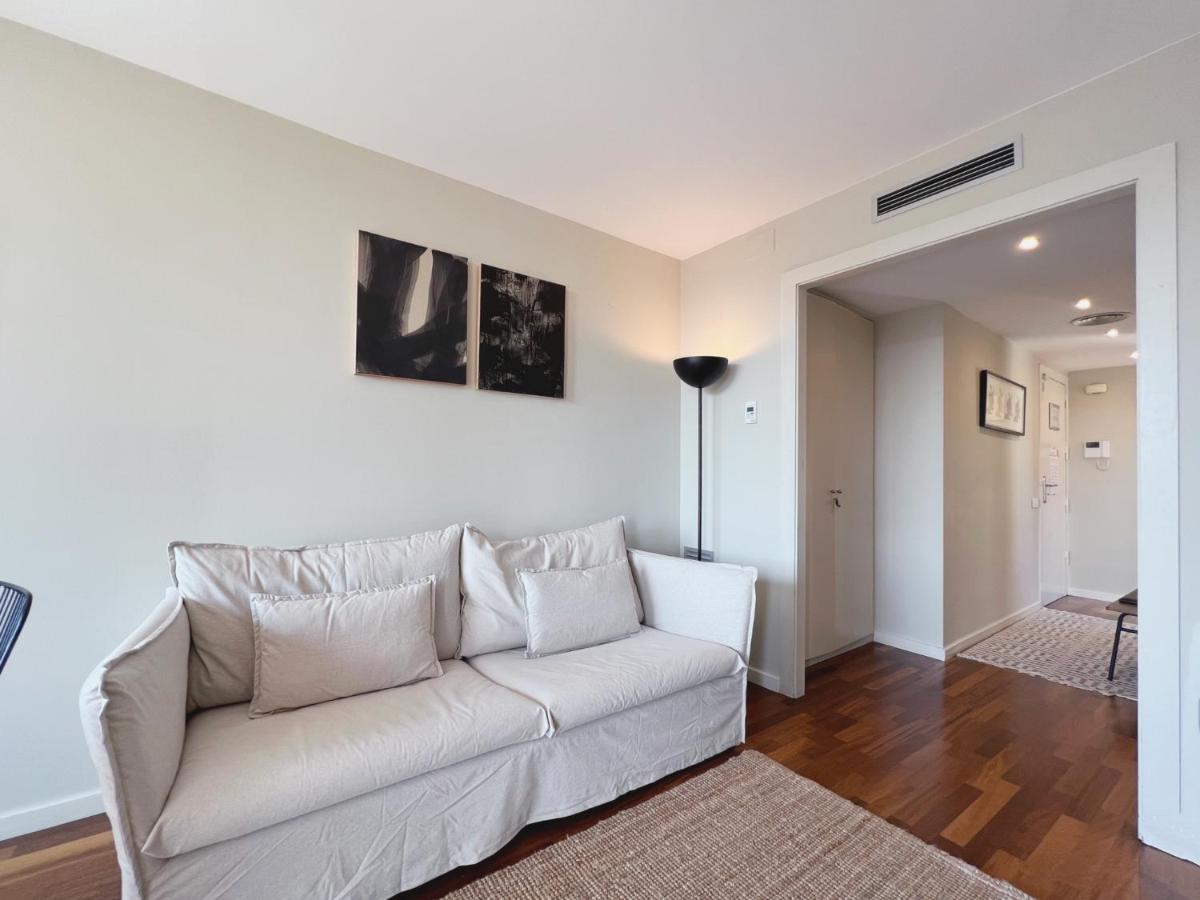 Stay U-Nique Apartments Sants II Barcelona Kültér fotó