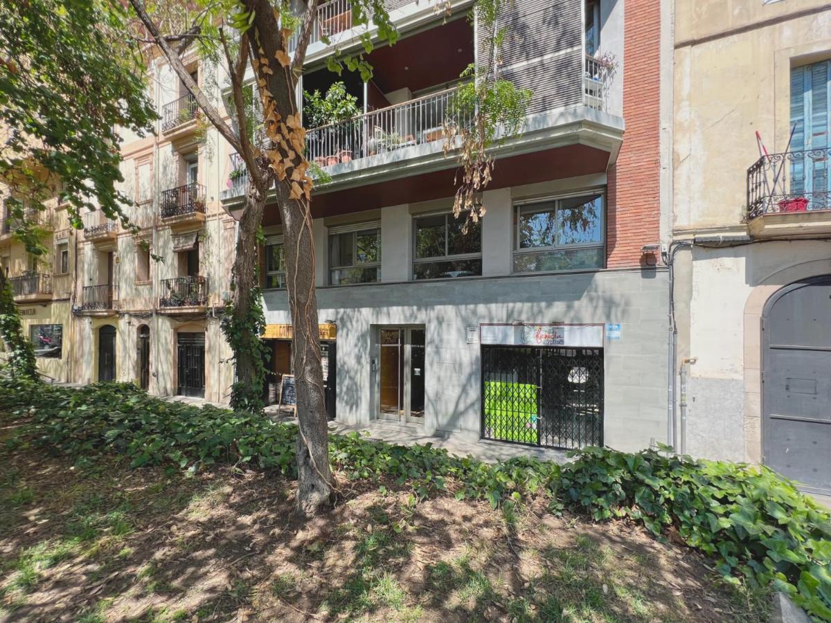 Stay U-Nique Apartments Sants II Barcelona Kültér fotó