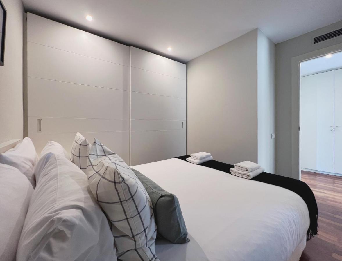 Stay U-Nique Apartments Sants II Barcelona Kültér fotó